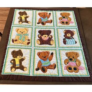 Vtg Teddy Bear Quilt Blanket Throw 35'' x 39'' Wall Hanging Nursery‎ EUC